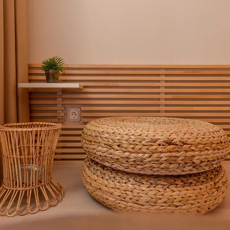 Premium 1bd Dream On Ekzarh Yosif Apartment